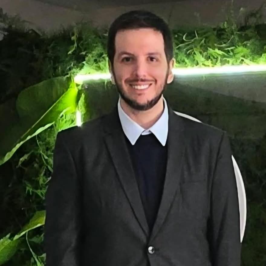 Dr. Vinícius Agibert