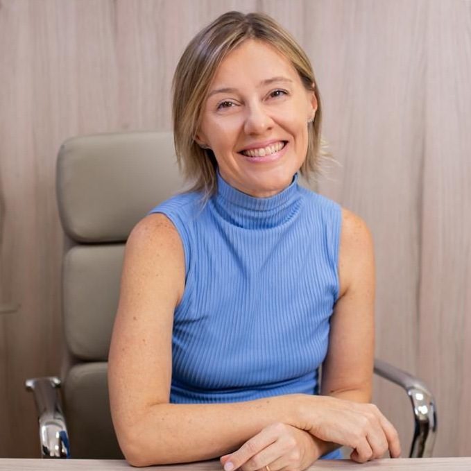 Dra. Ana Coradazi